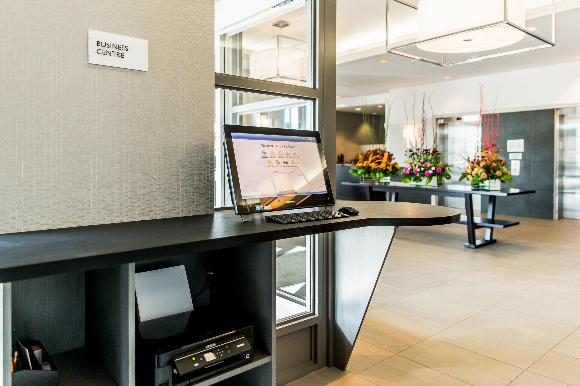 Courtyard By Marriott Kitchener Hotell Exteriör bild