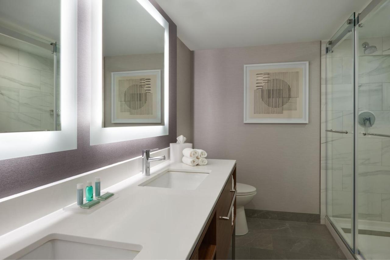 Courtyard By Marriott Kitchener Hotell Exteriör bild