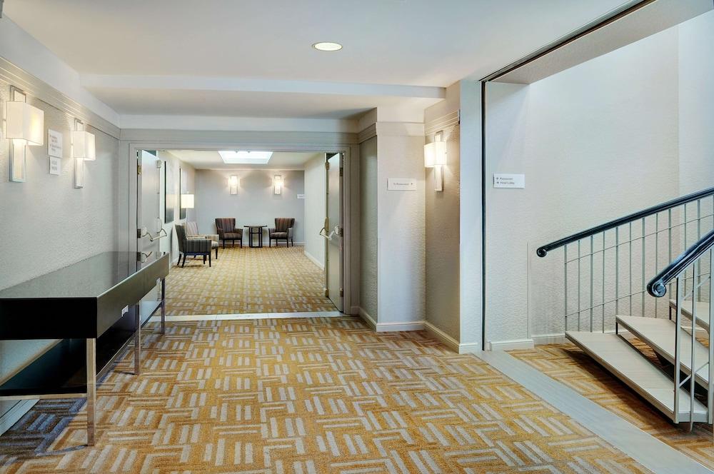 Courtyard By Marriott Kitchener Hotell Exteriör bild