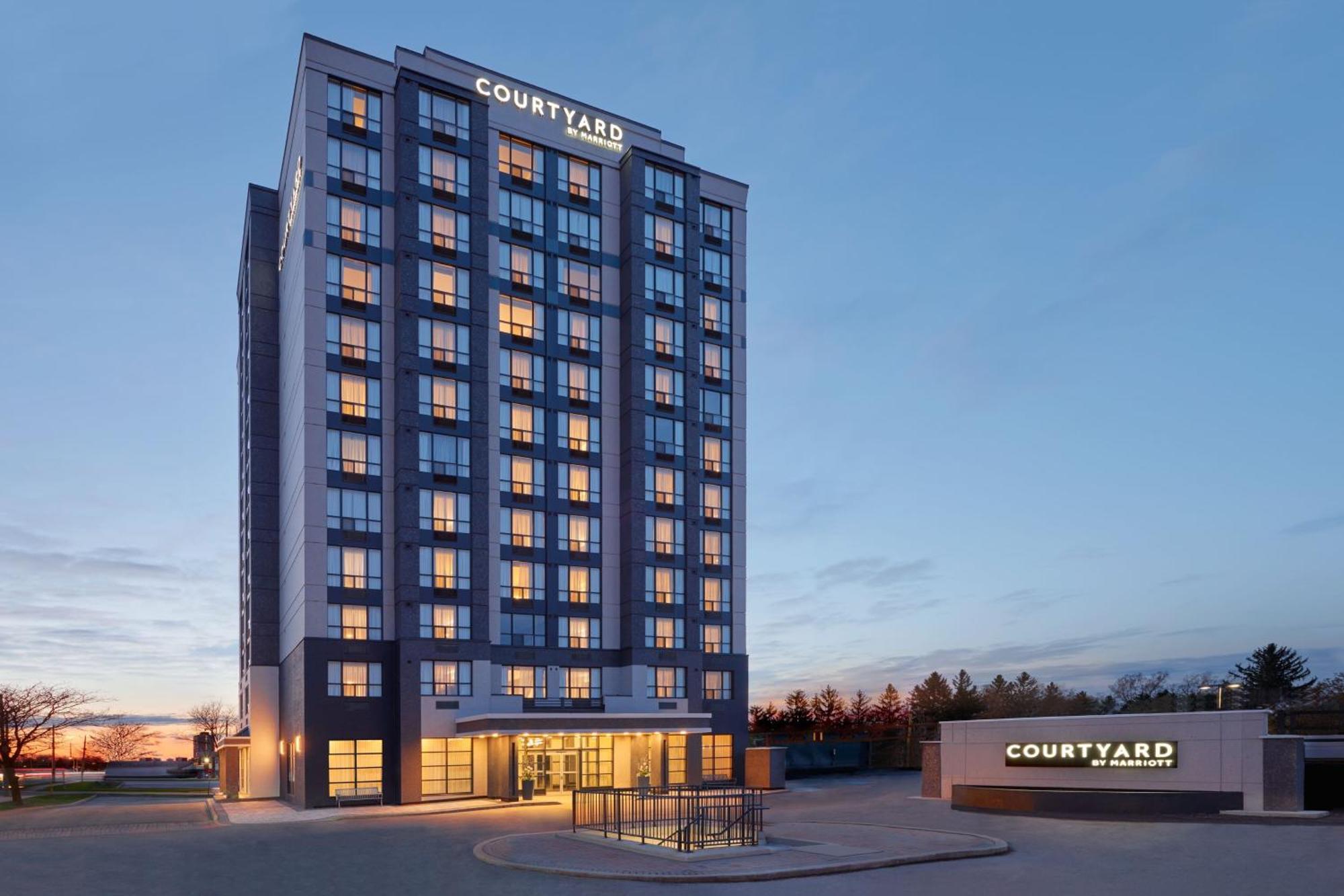 Courtyard By Marriott Kitchener Hotell Exteriör bild